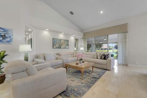 7136 Ashford Lane, Boynton Beach FL - photo 14 of 52