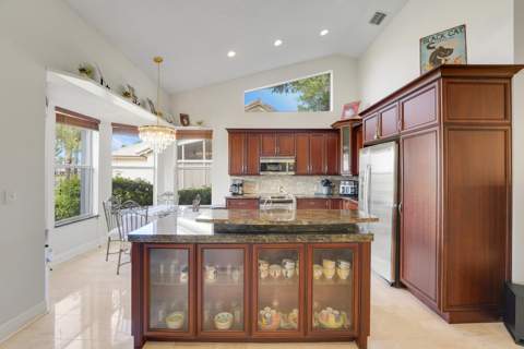 7136 Ashford Lane, Boynton Beach FL - photo 17 of 52