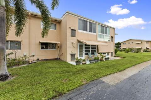 2192 NE 1st Way #102, Boynton Beach FL - photo 9 of 34