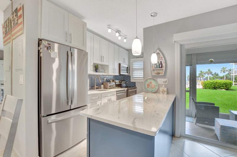 1 bedroom Condominium at 745 SE 19th Avenue #124, Penthouse Condo, Deerfield Beach — photo 3