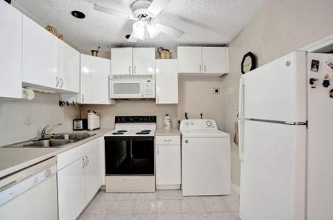 110 Cypress Club Drive #129, Pompano Beach FL - photo 23 of 42