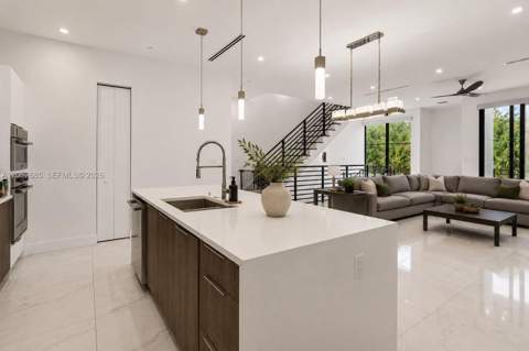 1054 N Victoria Park Road, Fort Lauderdale FL - photo 11 of 18