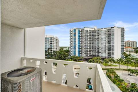 2840 N Ocean Boulevard #801, Fort Lauderdale FL - photo 6 of 45