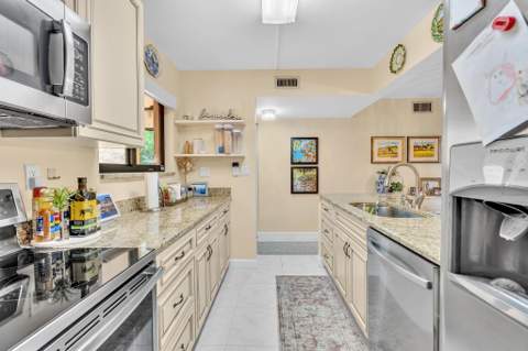 912 SW 9th Street Circle #105, Boca Raton FL - photo 16 of 59
