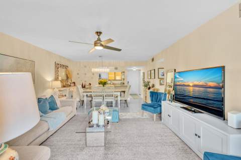 912 SW 9th Street Circle #105, Boca Raton FL - photo 11 of 59