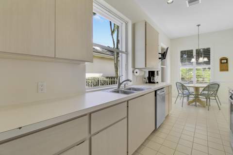 7508 SE Autumn Lane, Hobe Sound FL - photo 24 of 54