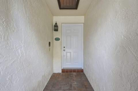 6756 Tiburon Drive, Boca Raton FL - photo 7 of 68