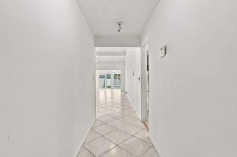 6756 Tiburon Drive, Boca Raton FL - photo 9 of 68