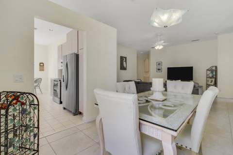 7508 SE Autumn Lane, Hobe Sound FL - photo 18 of 54