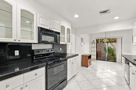 6756 Tiburon Drive, Boca Raton FL - photo 20 of 68