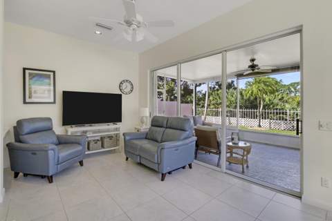 7508 SE Autumn Lane, Hobe Sound FL - photo 16 of 54
