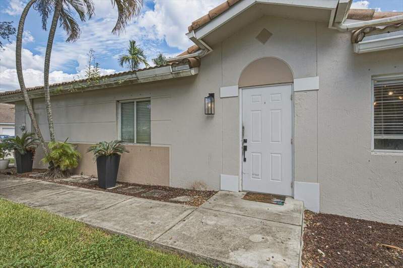 3 bedroom Townhouse at 11700 SW 19th Street, Villages Of Renaissance, Miramar — photo 4