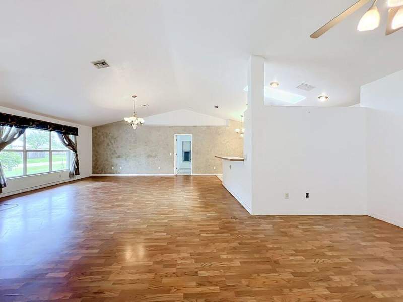 3 bedroom Single Family Residence at 2281 SW Grosspoint Street, Port St Lucie Section 12, Port St. Lucie — photo 4