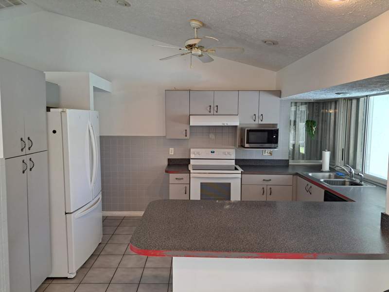 3 bedroom Single Family Residence at 3761 SW Jack Street, Port St Lucie Section 21, Port St. Lucie — photo 5