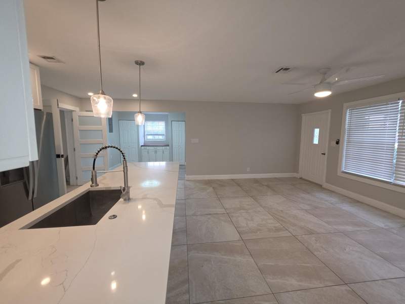 3 bedroom Single Family Residence at 6298 NW 15th Street, Margate 5th Add, Margate — photo 5