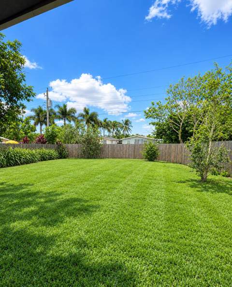 310 Jennings Avenue, Greenacres FL - photo 18 of 20
