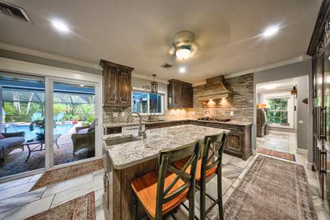4651 Hunting Trail, Lake Worth FL - photo 11 of 64