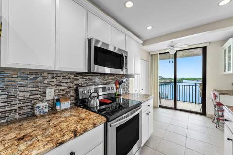 3912 S Ocean Boulevard #809, Highland Beach FL - photo 10 of 40