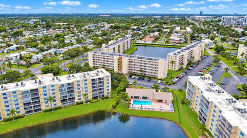 321 SE 3rd Street #302, Dania Beach FL - photo 16 of 20