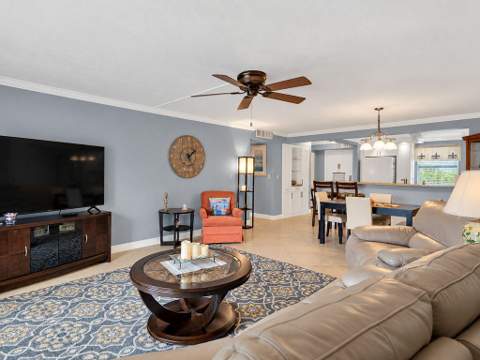 321 SE 3rd Street #302, Dania Beach FL - photo 10 of 20