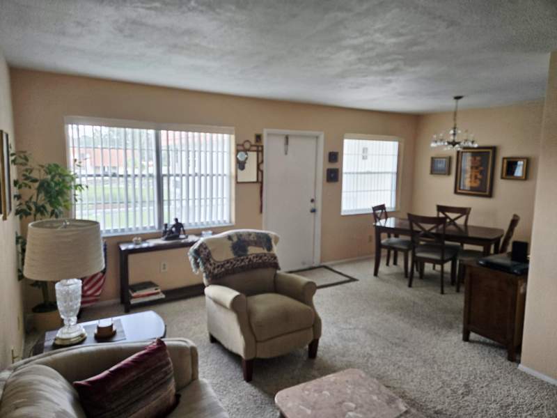 1 bedroom Condominium at 1225 NW 21st Street #2010, Vista Del Lago Condo, Stuart — photo 4