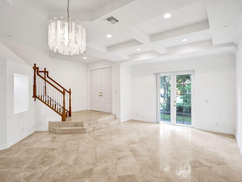 3 bedroom Townhouse at 385 NE 69th Circle, Tuscany Village, Boca Raton — photo 3