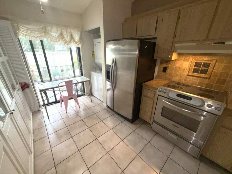 2 bedroom Condominium at 1017 Green Pine Boulevard #H, Palm Club Village I Condo, West Palm Beach — photo 3