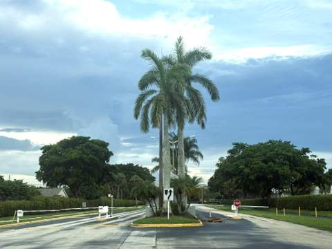 1017 Green Pine Boulevard #H, West Palm Beach FL - photo 20 of 20