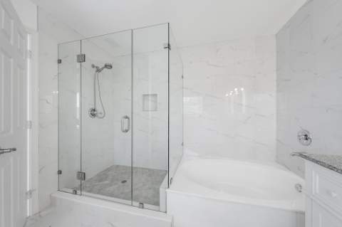1045 Aspri Way, Riviera Beach FL - photo 16 of 35