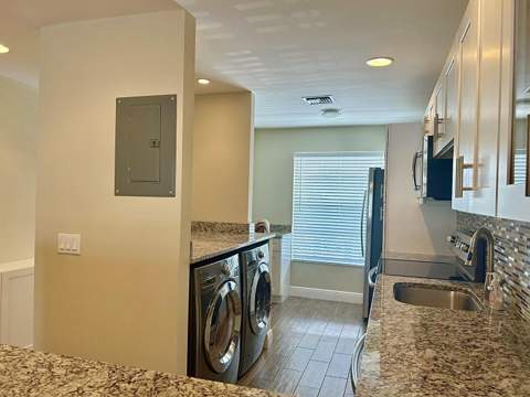 2811 SW 15th Street #202, Delray Beach FL - photo 10 of 35
