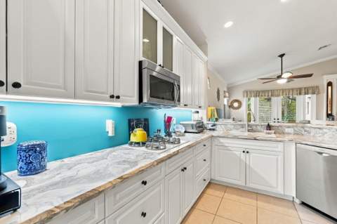 11398 SW Mountain Ash Circle, Port St. Lucie FL - photo 16 of 104