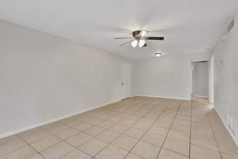 2050 Oleander Avenue #2-106, Fort Pierce FL - photo 11 of 35