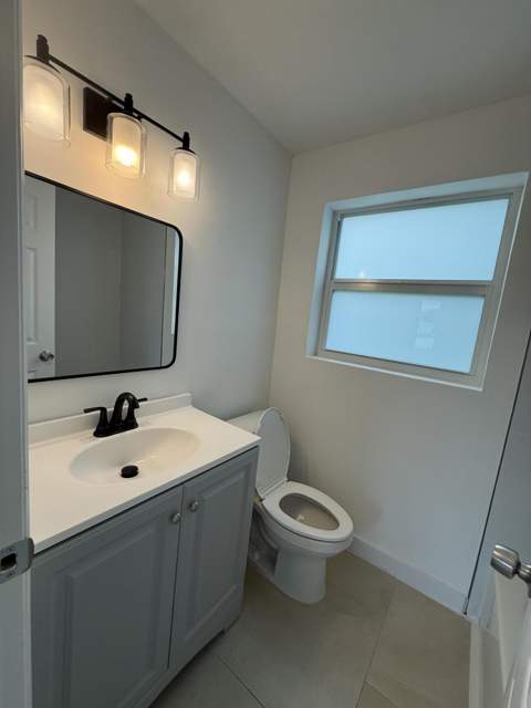 168 SE Prima Vista Boulevard, Port St. Lucie FL - photo 11 of 21