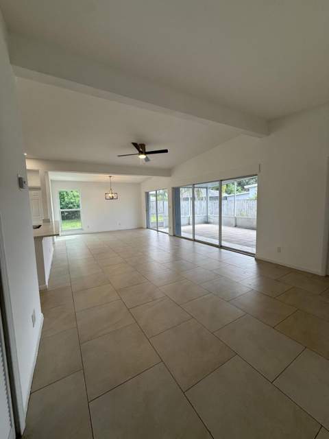 168 SE Prima Vista Boulevard, Port St. Lucie FL - photo 9 of 21