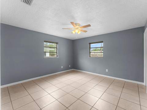 306 Riomar Drive, Port St. Lucie FL - photo 12 of 43