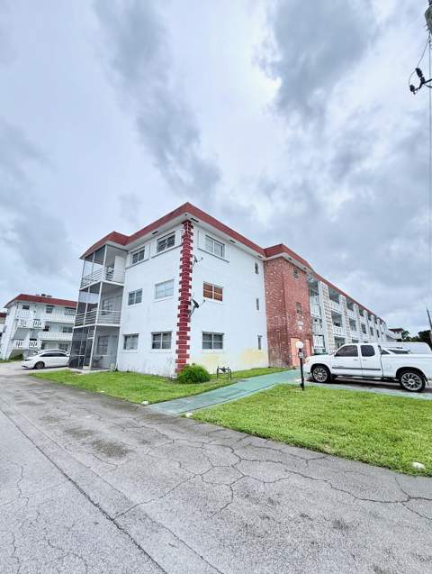 1280 NW 43rd Terrace #107, Lauderhill FL - photo 24 of 25