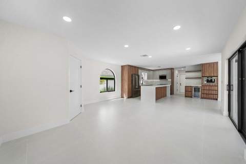 7548 Fairway Trail, Boca Raton FL - photo 12 of 41