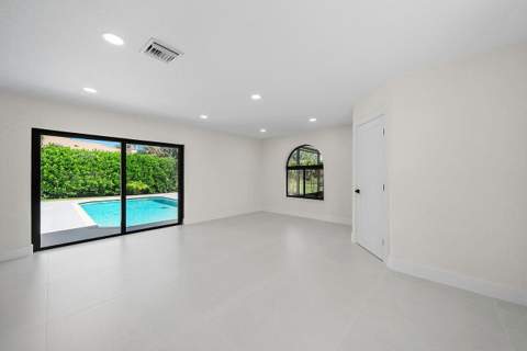 7548 Fairway Trail, Boca Raton FL - photo 13 of 41