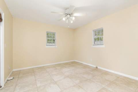2607 Colgate Lane, Lake Worth Beach FL - photo 13 of 37