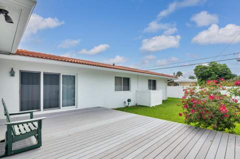 2607 Colgate Lane, Lake Worth Beach FL - photo 21 of 37