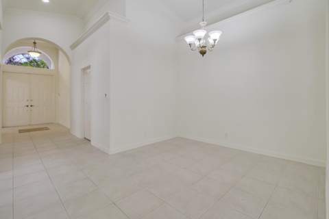 6815 SE Twin Oaks Circle, Stuart FL - photo 6 of 38