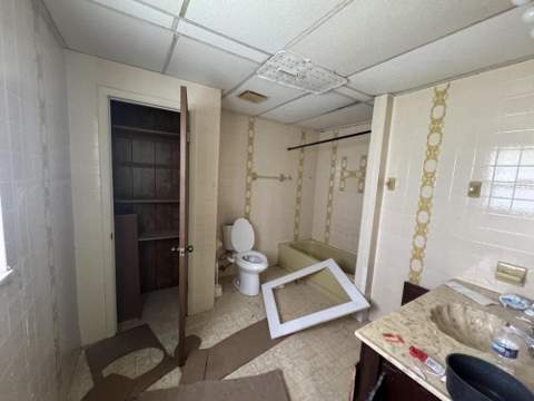 2402 SE Stonecrop Street, Port St. Lucie FL - photo 7 of 8