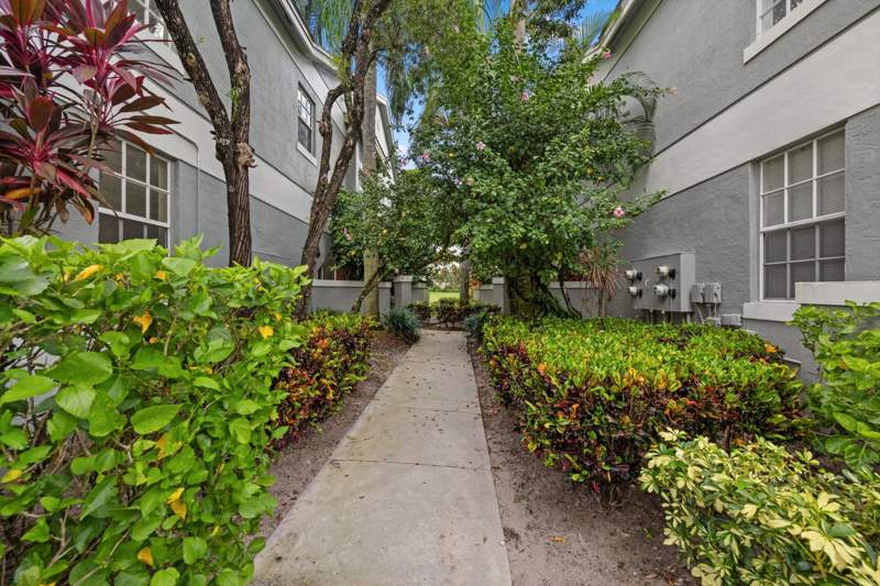 3 bedroom Condominium at 10220 Andover Coach Circle #G1, Andover At Wycliffe Condo, Wellington — photo 3