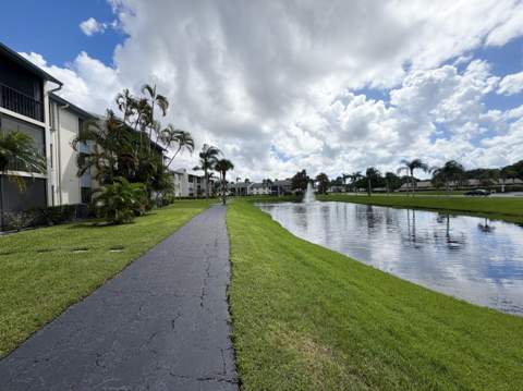 1112 Green Pine Boulevard #F1, West Palm Beach FL - photo 11 of 13