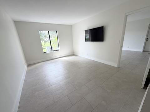 1112 Green Pine Boulevard #F1, West Palm Beach FL - photo 6 of 13