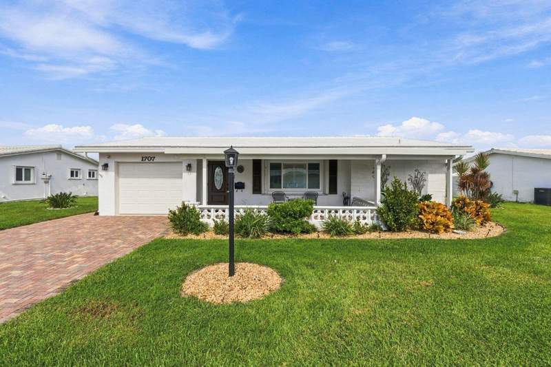 2 bedroom Single Family Residence at 1707 SW 18th Street, Palm Beach Leisureville Sec 10, Boynton Beach — photo 2
