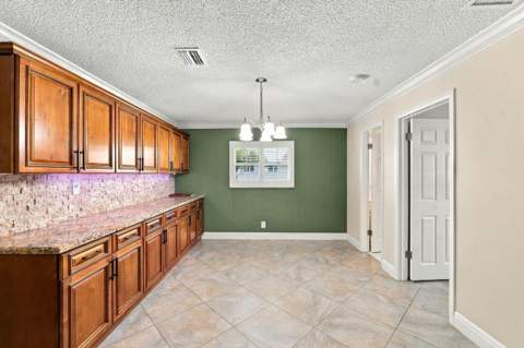 1707 SW 18th Street, Boynton Beach FL - photo 11 of 43