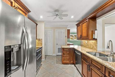 1707 SW 18th Street, Boynton Beach FL - photo 9 of 43