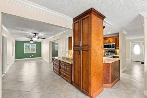 1707 SW 18th Street, Boynton Beach FL - photo 13 of 43