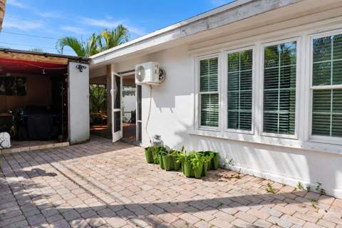 2574 NE 14th Terrace, Pompano Beach FL - photo 16 of 17